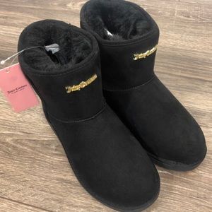 JUICY COUTURE! COZY JC-KINGLE Plush Gold Boots